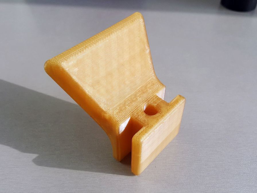 ULTEM™ 1010 thermoplastic resin was used to make this final3D printed machine part because of its superior strength, high chemical and thermal resistance.