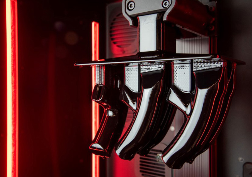 Race team looks beyond conventional manufacturing